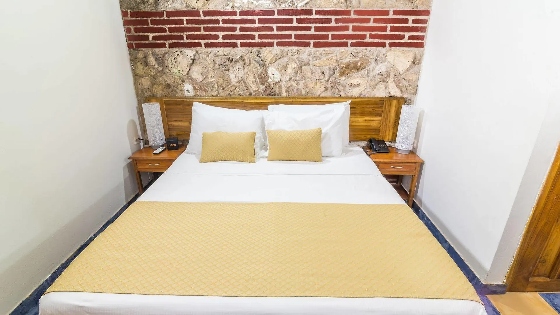 Hotel 3 Banderas Cartagena