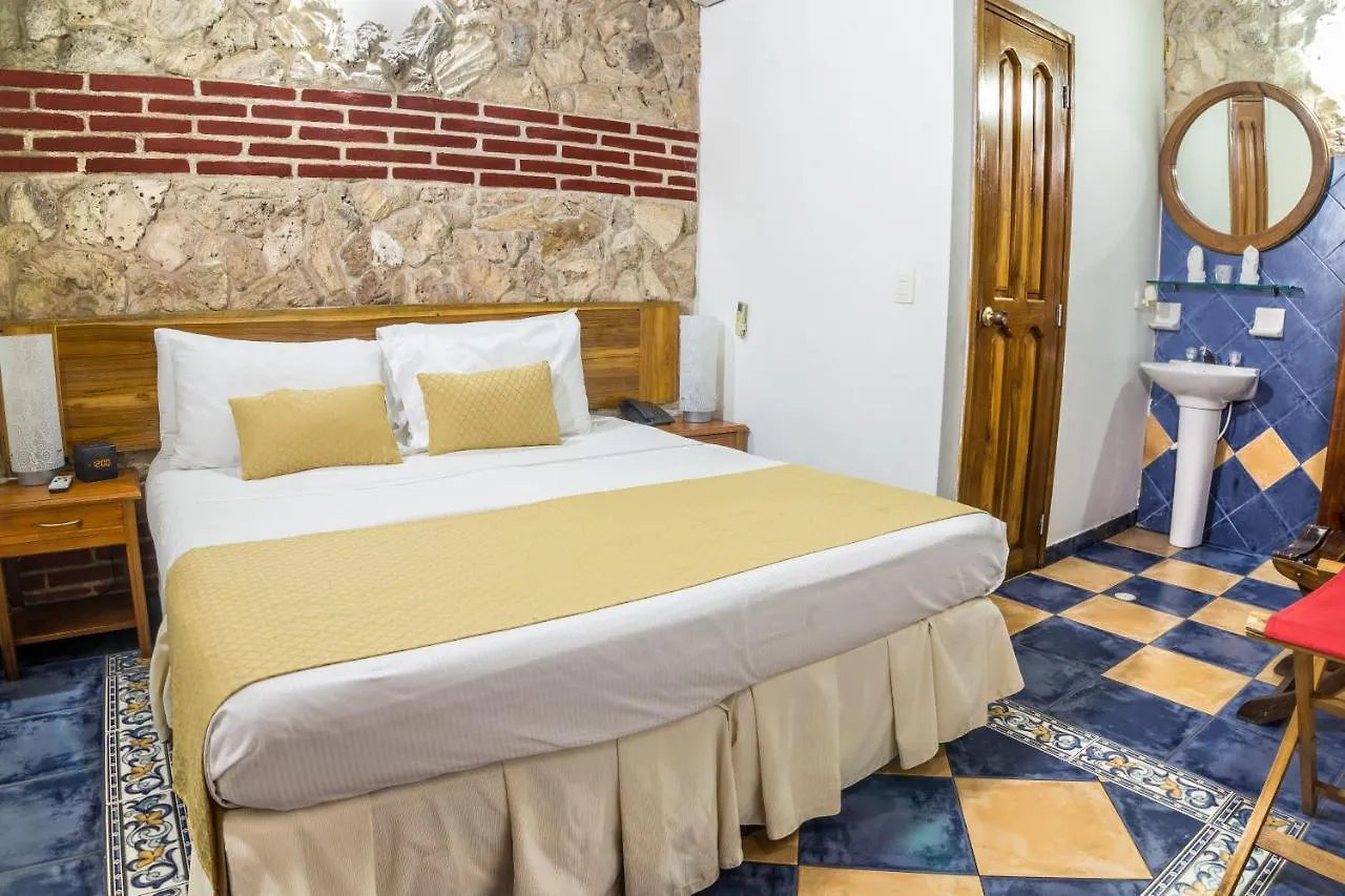 Hotel 3 Banderas Cartagena