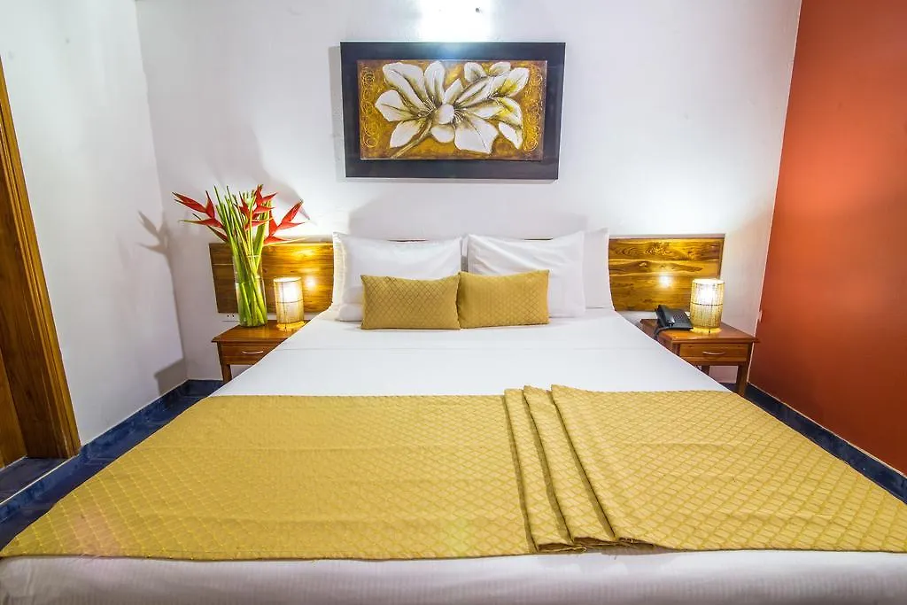 Hotel 3 Banderas Cartagena